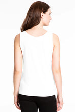 Load image into Gallery viewer, Multiples: White Scoop Neck Tank - M13105TW
