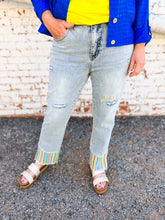 Load image into Gallery viewer, Tru Luxe: Light Indigo Jeans
