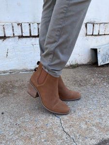 Toms: Everly in Tan Oiled Nubuck