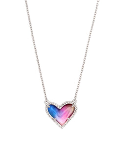 Kendra Scott: Ari Heart Short - Watercolor Illusion - The Vogue Boutique