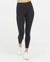Load image into Gallery viewer, Spanx: Booty Boost Black 7/8 Leggings - 50186R
