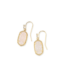 Kendra Scott: Gold Lee Drop Earrings - The Vogue Boutique