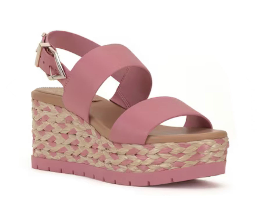 Vince Camuto: Miapelle Wedge in Pretty in Pink